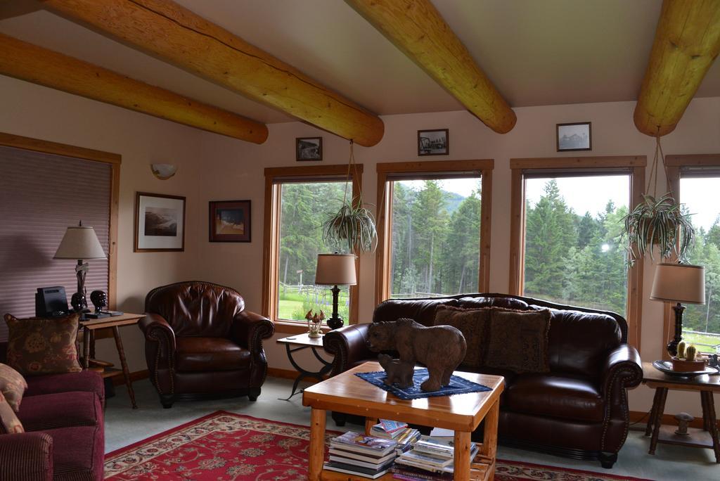 Kicking Horse Canyon Guest House 戈尔登 外观 照片