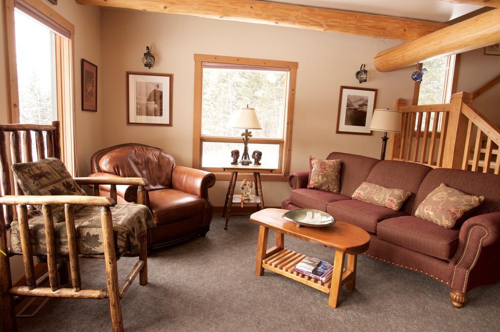 Kicking Horse Canyon Guest House 戈尔登 外观 照片