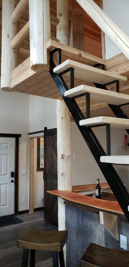 Kicking Horse Canyon Guest House 戈尔登 外观 照片